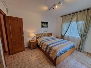 Chalet en venta en Vallirana