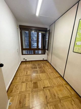 Oficina en alquiler en Centro en Gijón