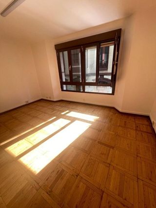 Oficina en alquiler en Centro en Gijón