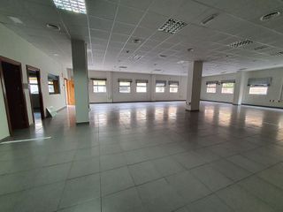 Local comercial en alquiler en Puente Genil