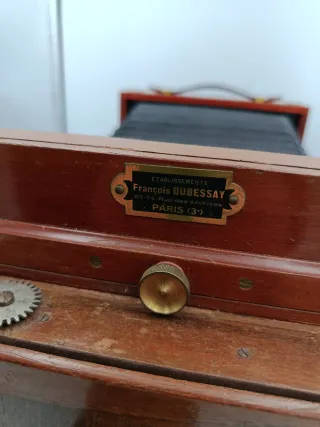 ANTIGUA CÁMARA DE FUELLE DE PLACAS DE DUBESSAY