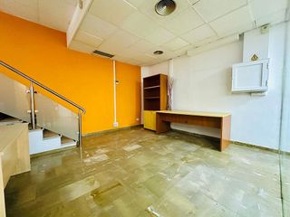 Local comercial en alquiler en Pajaritos - Plaza de Toros en Granada