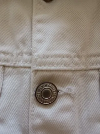 Cazadora vaquera blanca Zara