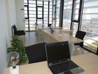 Oficina en alquiler en Cortadura - Zona Franca  en Cádiz