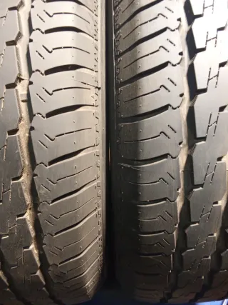 2 Neumáticos montados 205/65R15C 102/100T