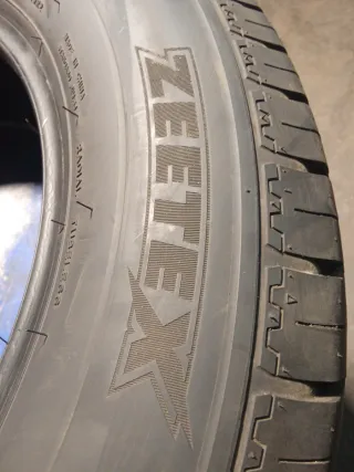 2 Neumáticos montados 205/65R15C 102/100T