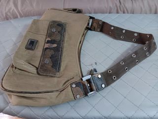 Bolso Guess Camuflaje