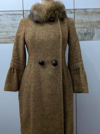 Abrigo Carolina Herrera Marrón