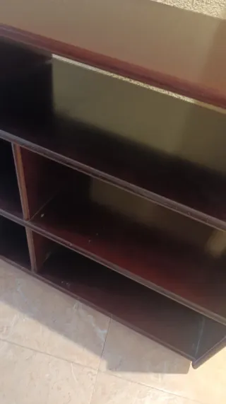 Mueble para televisión color caoba