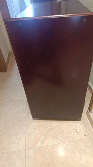 Mueble para televisión color caoba