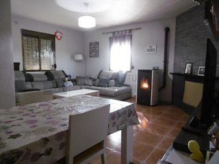 Chalet en venta en Yecla