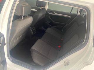 Volkswagen Passat 2021 .