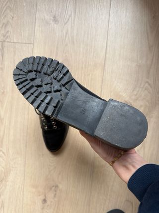 Zapatos de cordones negros