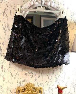 Falda Stradivarius lentejuelas negra T. L