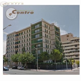 Garaje en venta en Santa Cruz - Industria - Polígono Campollano en Albacete