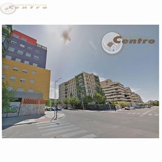 Garaje en venta en Santa Cruz - Industria - Polígono Campollano en Albacete