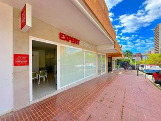 Local comercial en venta en Playa de Poniente en Benidorm