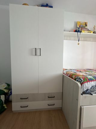 Dormitorio juvenil completo sin estrenar