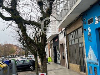 Local comercial en venta en AVE - Villimar en Burgos