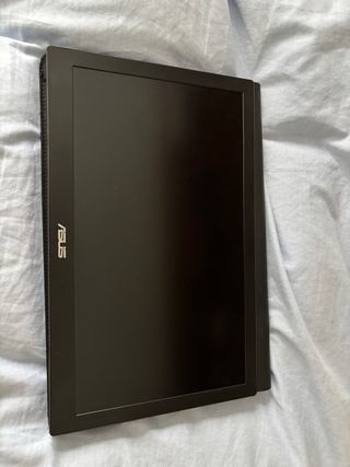Pantalla portátil ASUS 34x19cm + funda