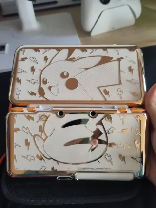 Pack Nintendo 2DS XL + Pokemon Ultraluna