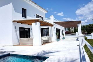 Casa en alquiler en Nueva Andalucía centro en Marbella