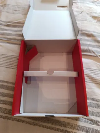 Caja y manual Nintendo Switch OLED