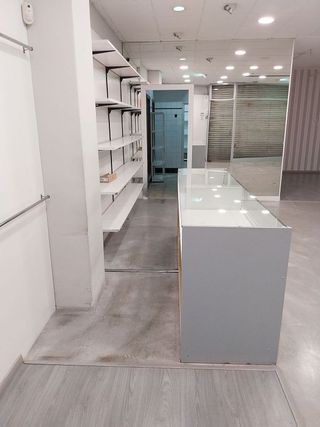 Local comercial en venta en Sant Joan Despí