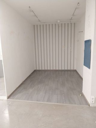 Local comercial en venta en Sant Joan Despí