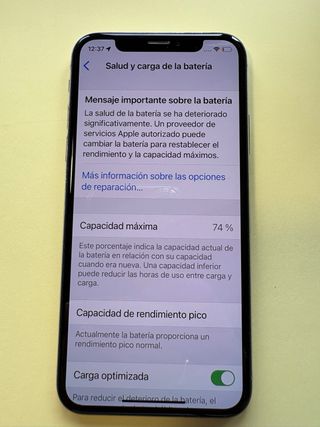 iPhone X 64GB Blanco con su caja y con cargador.