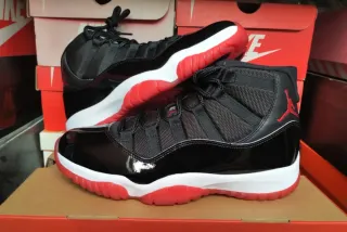Jordan 11 Black Red Talla 36