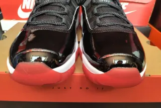 Jordan 11 Black Red Talla 36