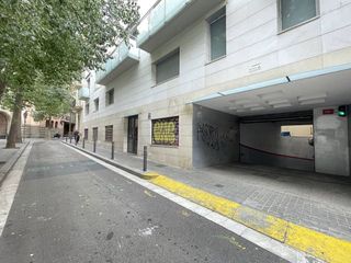 Garaje en venta en Sants-Badal en Barcelona