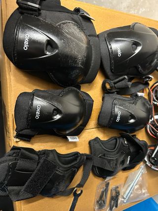 Patines en línea Oxelo Talla 35-38 y protecciones.