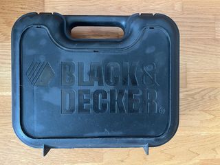 Taladro Black & Decker con maletín
