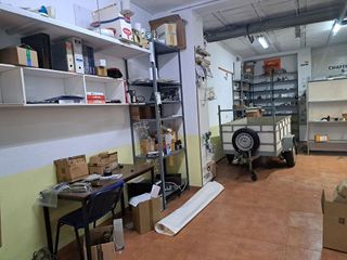 Local comercial en alquiler en Residencia - Abella en Lugo
