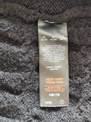 Jersey negro de ochos