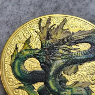 Moneda dragón azul de la suerte Qinglong