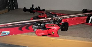 Esquís y bastones Head