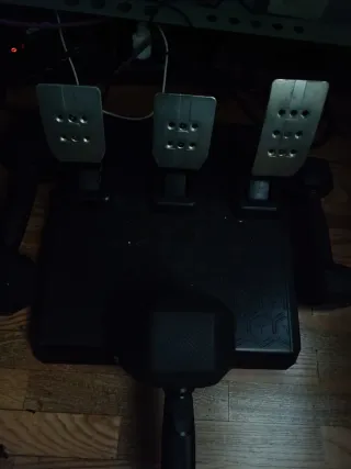 Volante Thrustmaster T248 PS4/PC