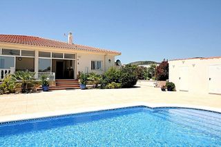 Chalet en venta en Onil