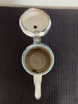 LOTE  2 TETERAS BLANCAS