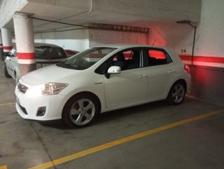 Toyota Auris híbrido  2011