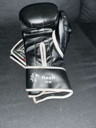 Guantes de Boxeo Leone 12-oz