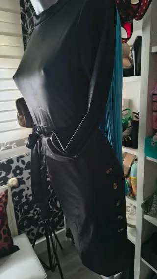 Vestido efecto cuero negro talla S