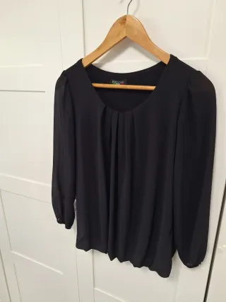 Blusa gasa vaporosa negra talla 40-42