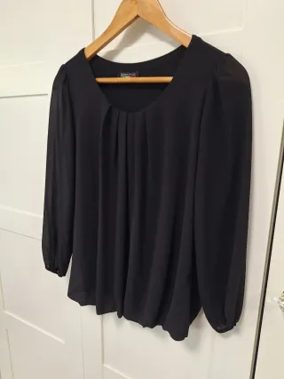 Blusa gasa vaporosa negra talla 40-42