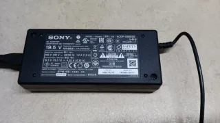 Alimentatore Sony ACDP-085E02 19.5V 4.35A