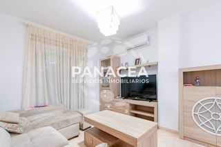 Piso en venta en Roquetas Centro en Roquetas de Mar