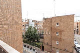 Piso en venta en San Isidro - Los Almendros en Alcalá de Henares